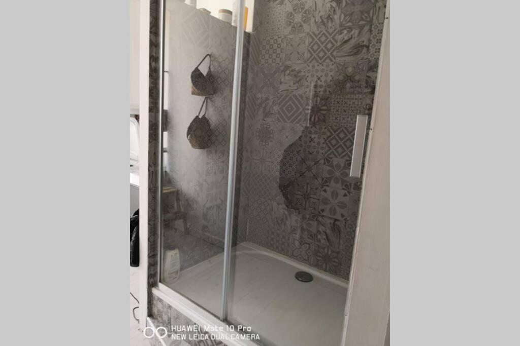 Appartement Avec Jardin Privatif Centre Ville Hyères Exterior foto