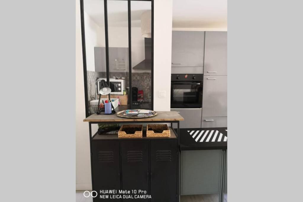 Appartement Avec Jardin Privatif Centre Ville Hyères Exterior foto